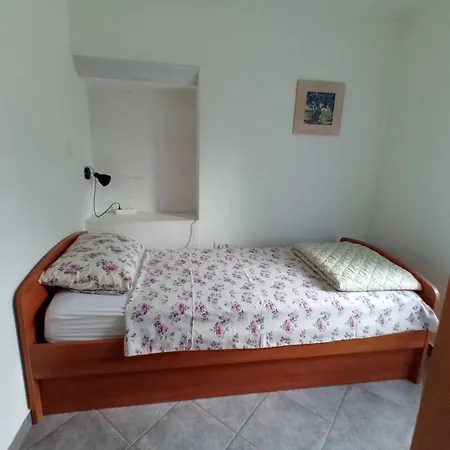Apartment Bartulasi Roc